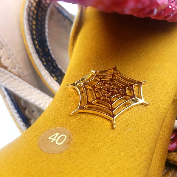 CHARLOTTE OLYMPIA SIZE 40 THIS SHOES RUNS 1 SIZE SMALLER 100% AUTHENTIC - Picture 15 of 17